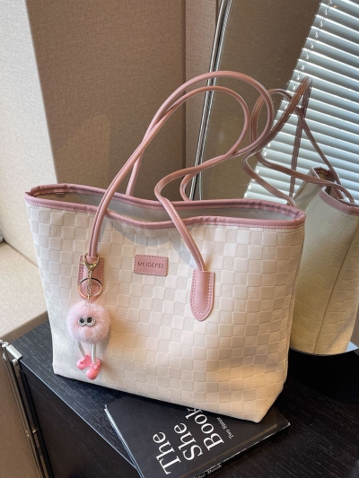 Stylish Shoulder Tote Bag With Bag Charm