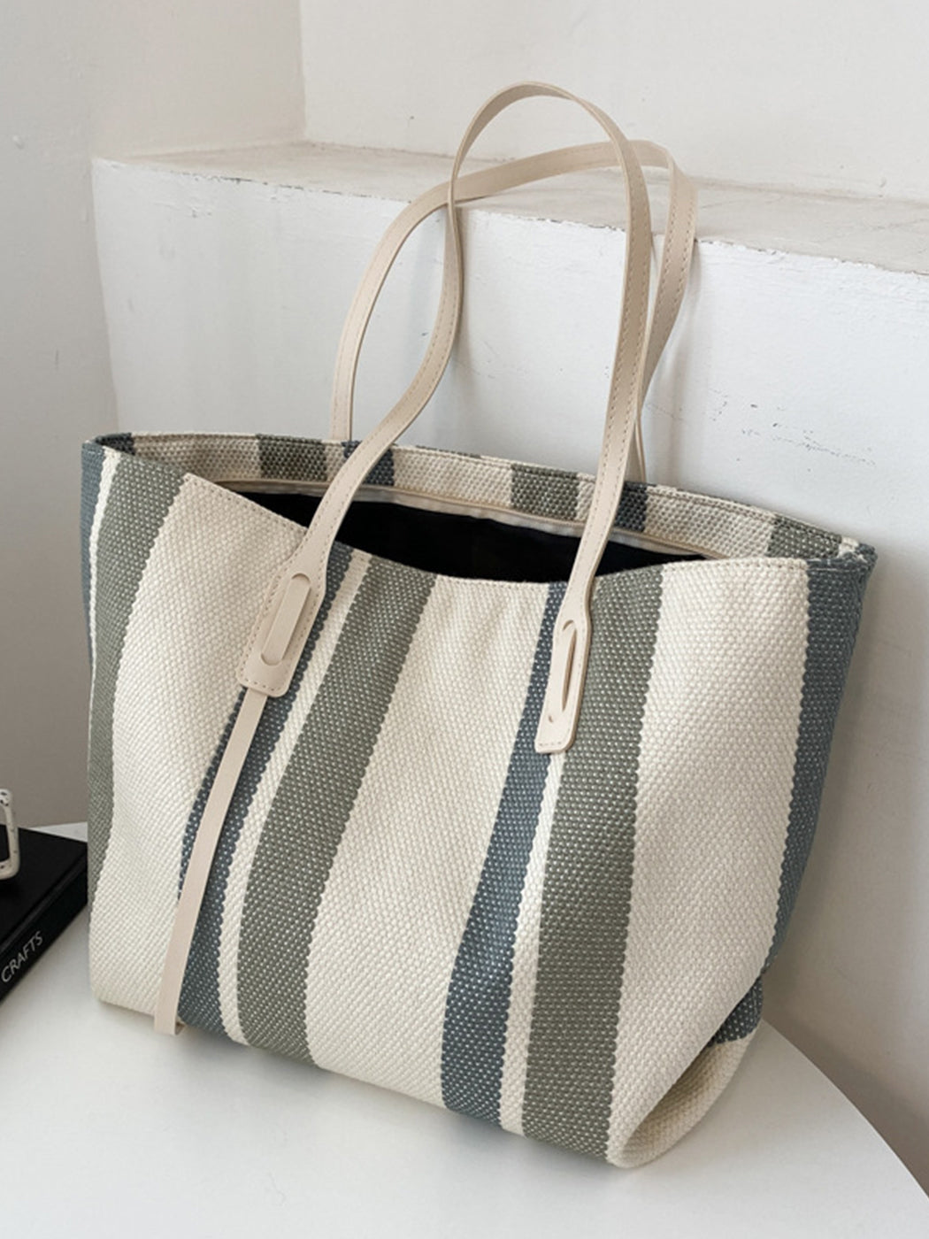 Women's Minimalist Large Capacity Vertical Stripe Casual Tote Bag