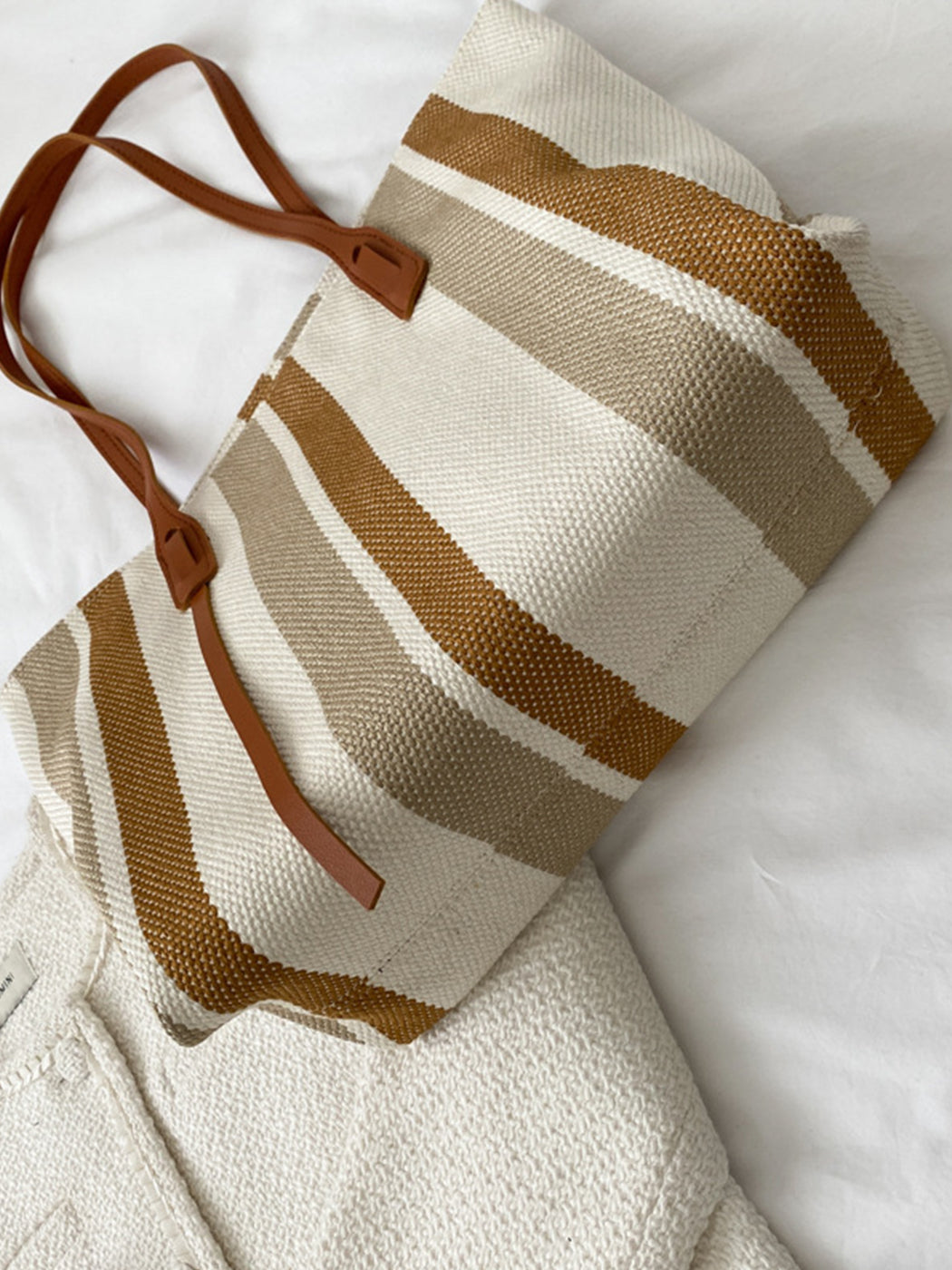 Women's Minimalist Large Capacity Vertical Stripe Casual Tote Bag