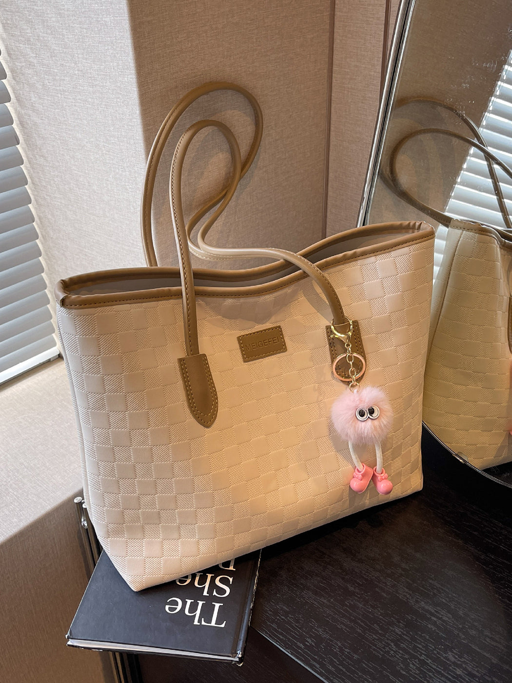 Stylish Shoulder Tote Bag With Bag Charm