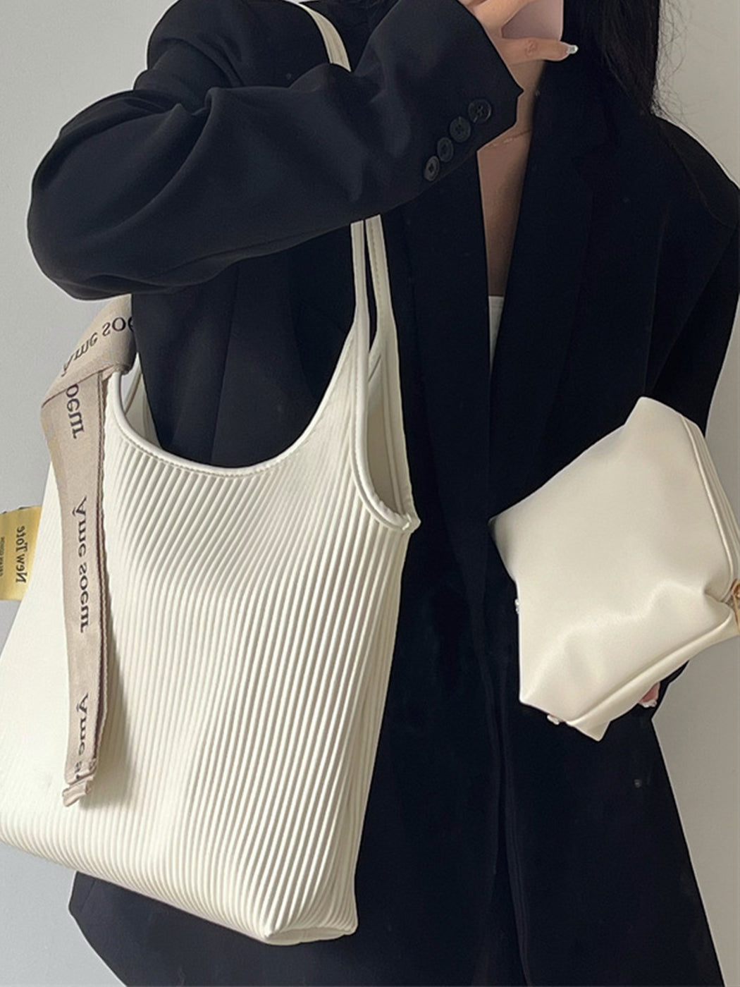Ruched Design Shoulder Bag