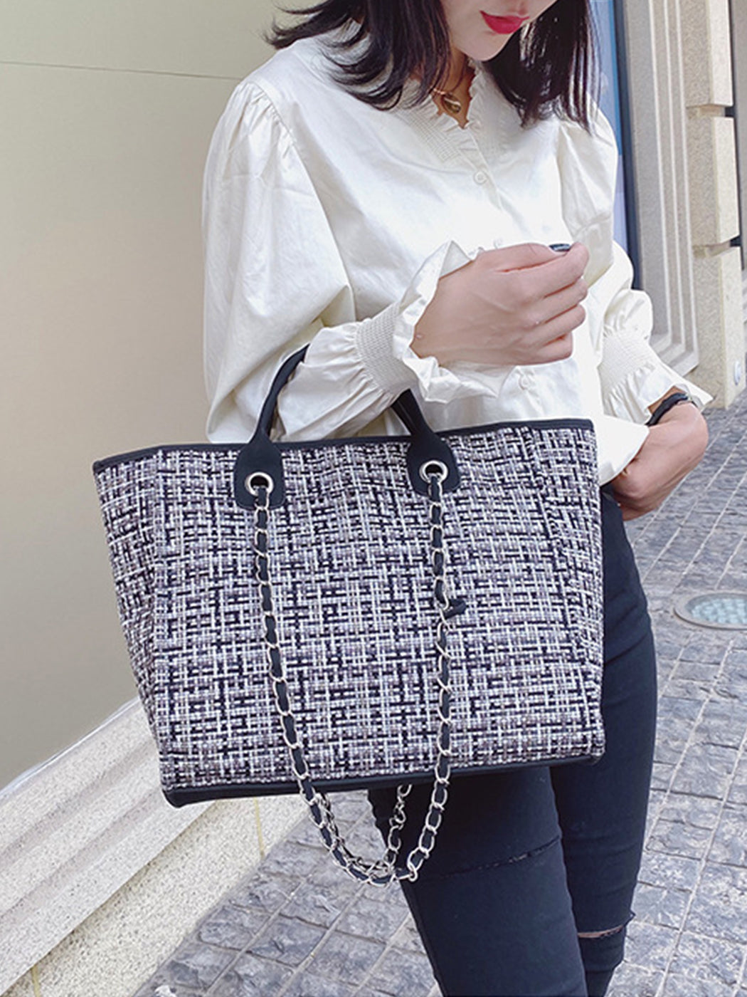 Chic Tweed Chain Tote Bag