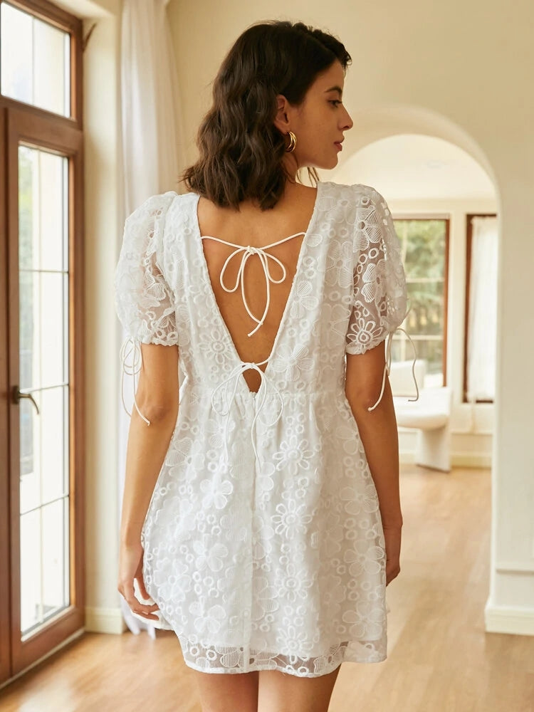 Calico V-neck Tie-up Cuffs Lace Dresses