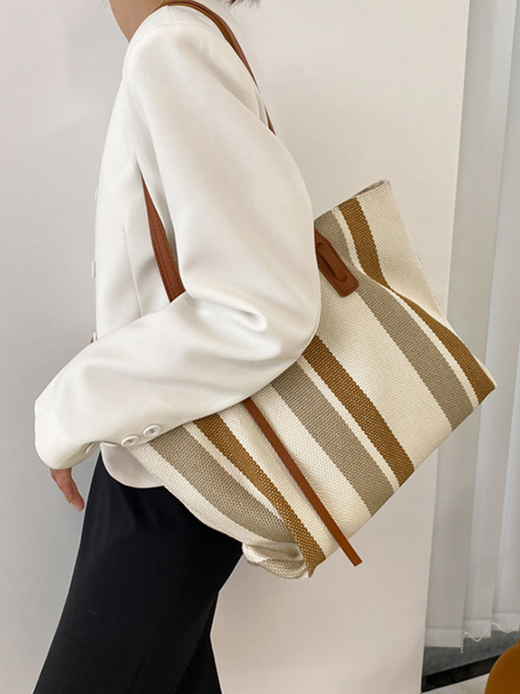 Women's Minimalist Large Capacity Vertical Stripe Casual Tote Bag